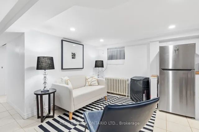 Additional image 26 of 130 Harvie Ave