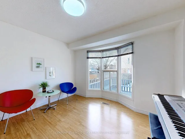 Additional image 9 of 19 Historic Terr