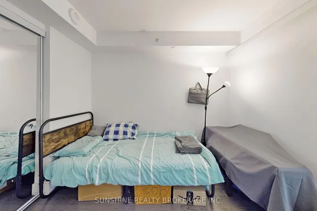 Additional image 36 of 955 Bay St Unit 905