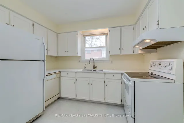 Additional image 4 of 17 Centennial Park Rd Unit 16