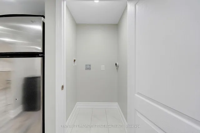 Additional image 36 of 114 Hollingsworth Circ