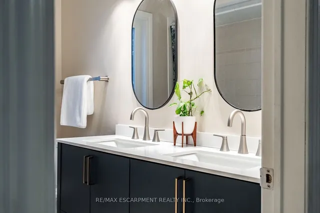 Additional image 32 of 75 Chatsworth Cres