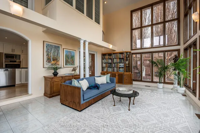 Additional image 23 of 887 MONTGOMERY Dr