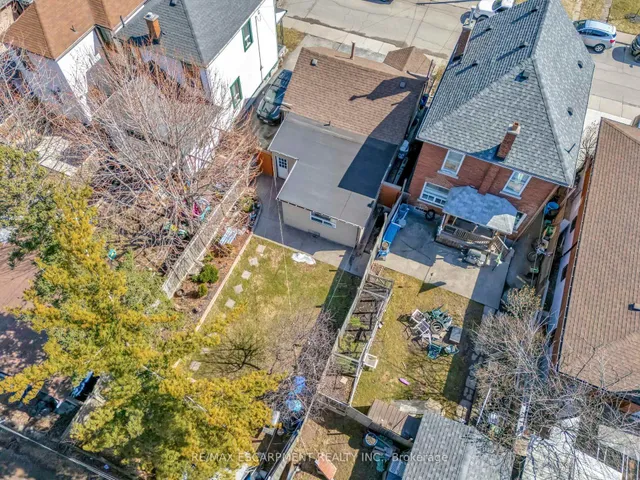 Additional image 29 of 159 Grosvenor Ave