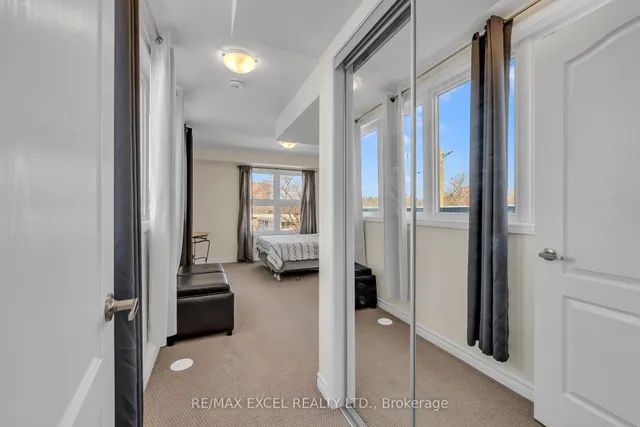 Additional image 11 of 9 R Clintwood Gate Unit 33