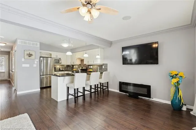 Additional image 20 of 7 Upper Mercer St Unit A4