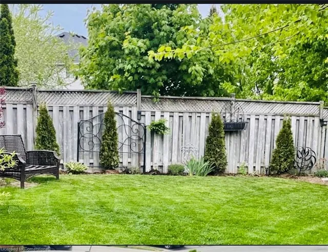 Additional image 50 of 3 Magenta Crt