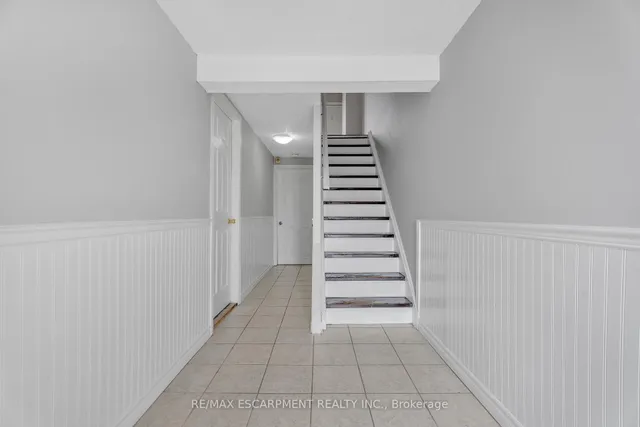 Additional image 4 of 1025 Upper Gage Ave Unit 3