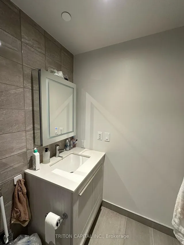 Additional image 3 of 8 Cumberland St Unit 3905