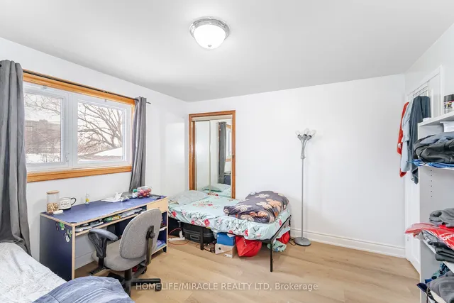 Additional image 28 of 23 Strathavon Dr