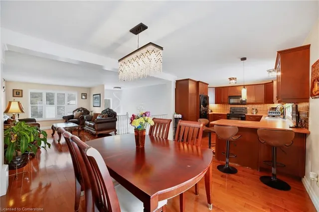 Additional image 31 of 12 Portal Crt