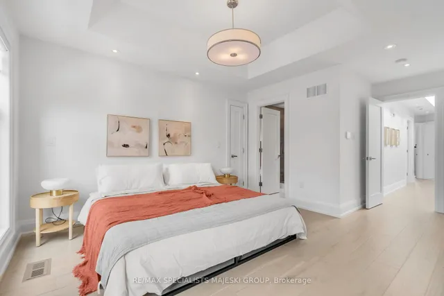 Additional image 23 of 212b Queens Ave