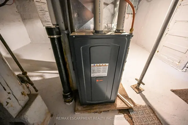 Additional image 28 of 20 Mayflower Ave