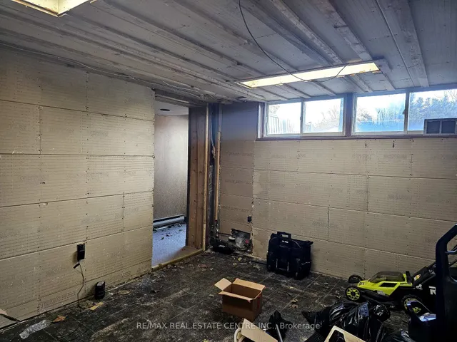 Additional image 33 of 8 Neyer St