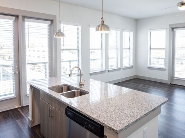 888 N Zang Blvd, Dallas, TX Unit 1, Dallas, TX 75208