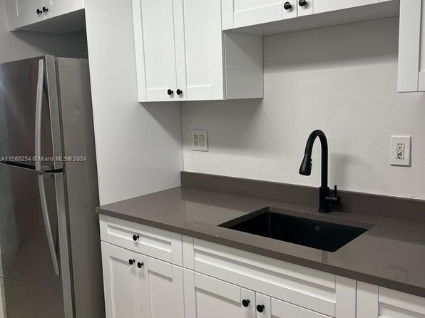 5055 NW 7th St APT 103, Miami, FL 33126