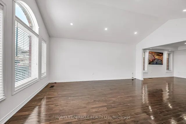 Additional image 10 of 226 Spring valley Cres