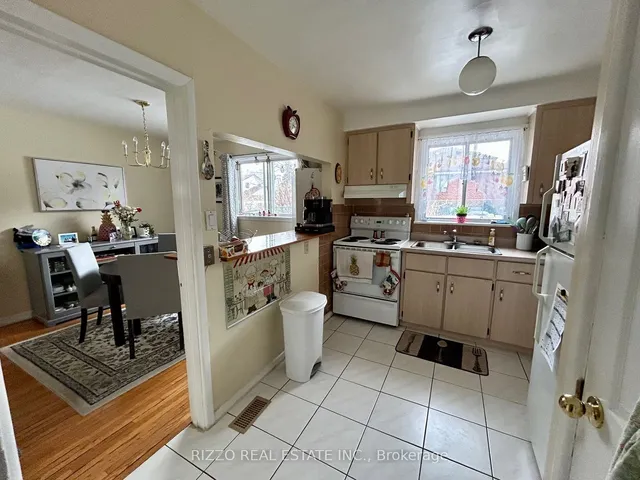 Additional image 6 of 82 Minerva Ave