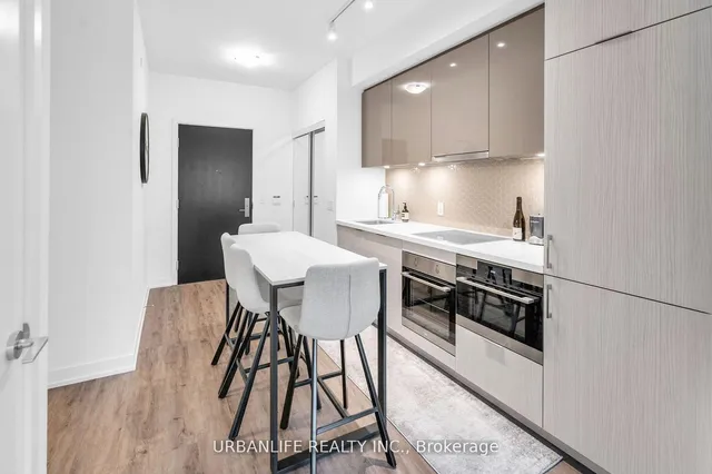 Additional image 6 of 158 Front St Unit 1404