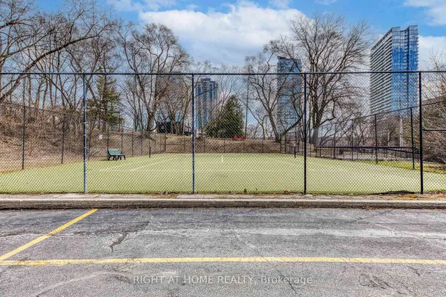 Additional image 32 of 45 Southport St Unit 412