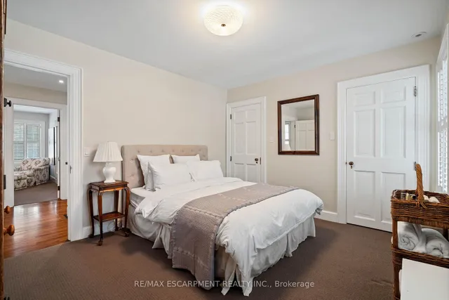 Additional image 39 of 5 Mayfair Pl