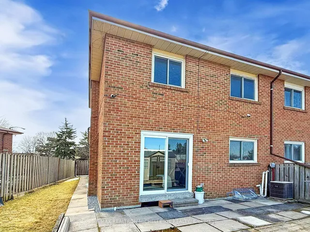 Additional image 33 of 52 Revlis Cres