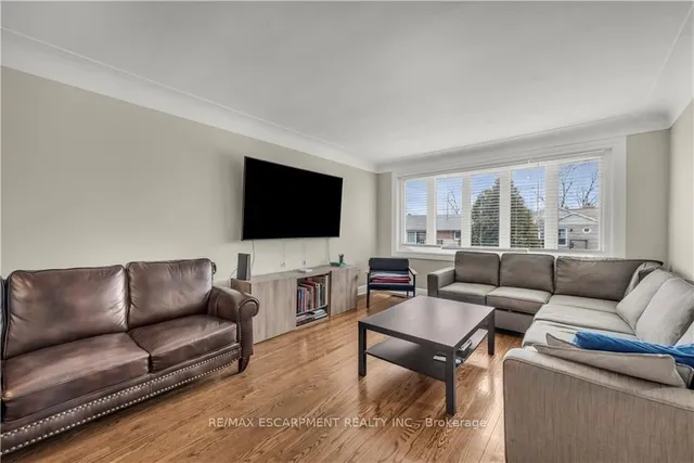 Additional image 13 of 39 Bland Ave