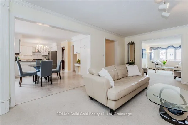 Additional image 30 of 15 Trelawney St