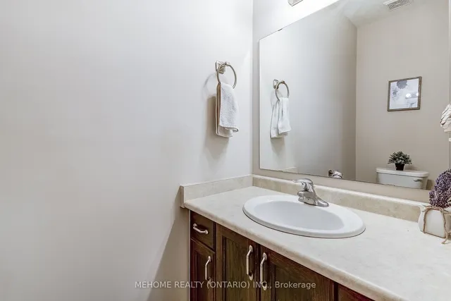 Additional image 8 of 63 Huck Cres