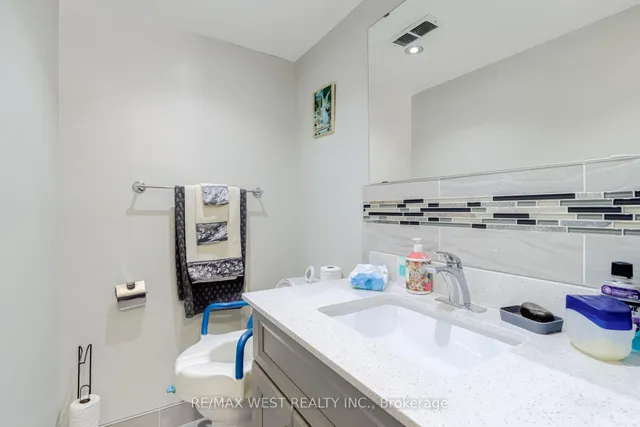 Additional image 22 of 320 Dixon Rd Unit 415