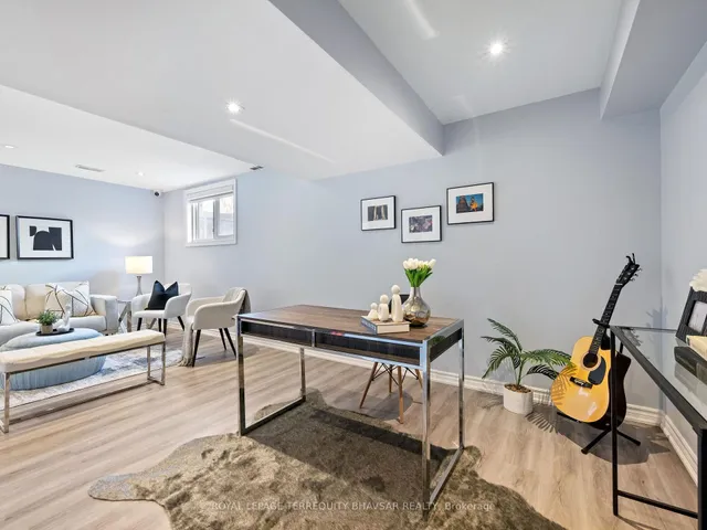 Additional image 34 of 107 Palacebeach Tr