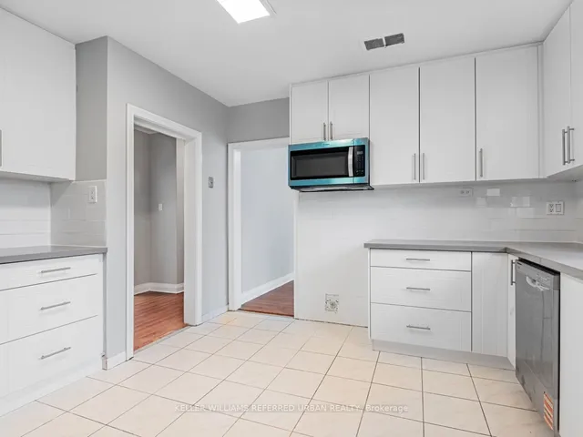 Additional image 18 of 16 Prince Charles Dr