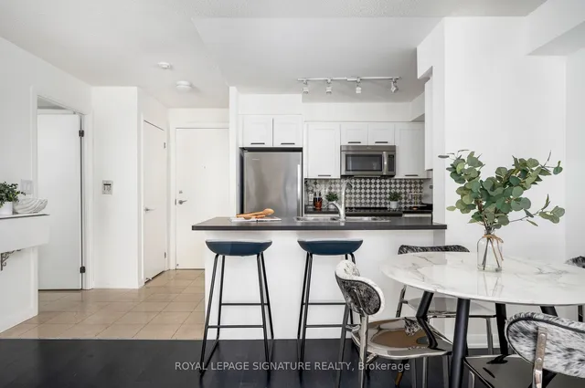 Additional image 8 of 18 Beverley St Unit 322