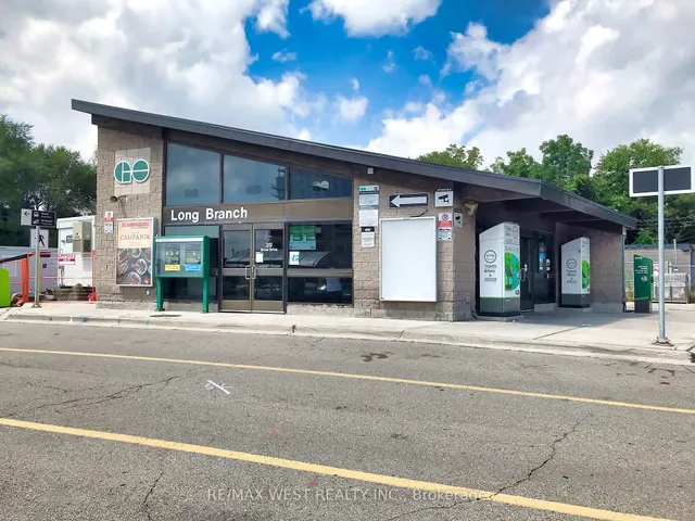 Additional image 26 of 56 Forty First St