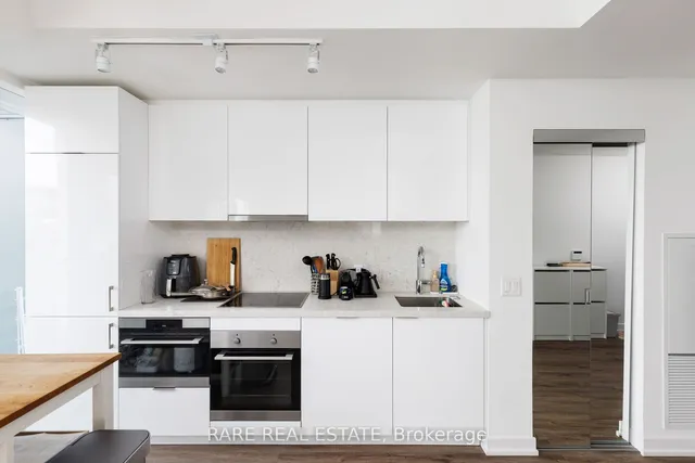 Additional image 8 of 158 Front St. East St Unit 1718