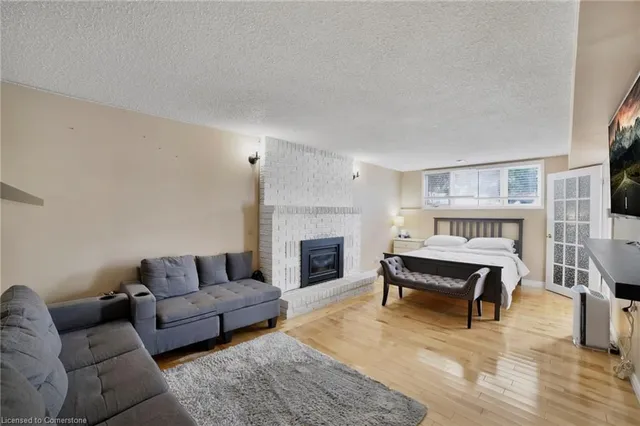 Additional image 15 of 12 Portal Crt