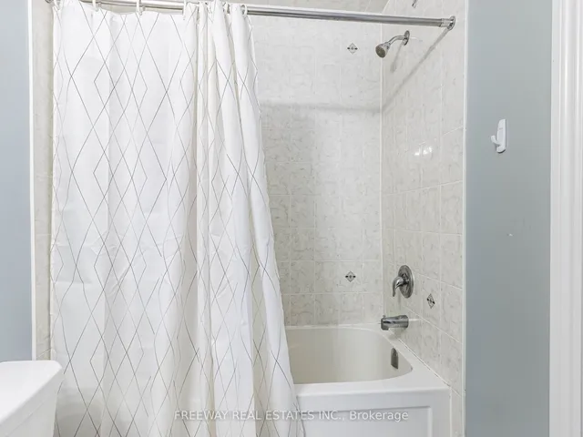 Additional image 33 of 46 Miami Grve