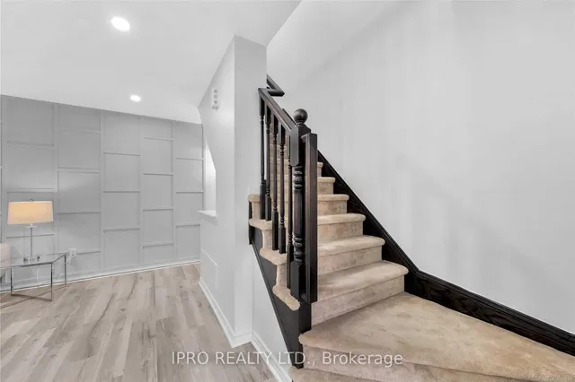 Additional image 20 of 612 Attenborough Terr