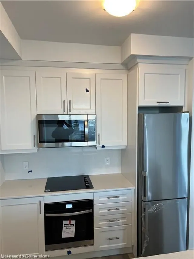 Additional image 3 of 600 North Service Rd Unit 514