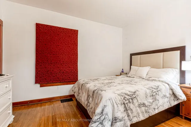 Additional image 24 of 27 Fairview Ave