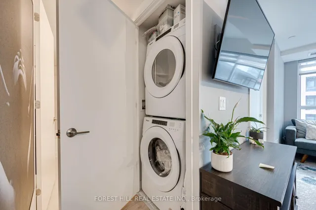 Additional image 24 of 8 Tippett Rd Unit 411