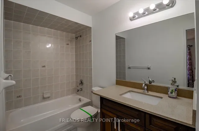 Additional image 20 of 1075 Ellesmere Rd Unit 5