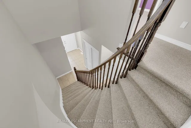 Additional image 31 of 12 Marina Point Cres