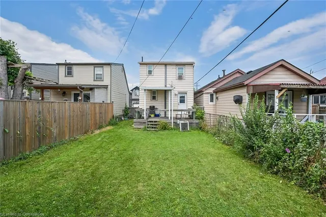 Additional image 26 of 174 Grace Ave