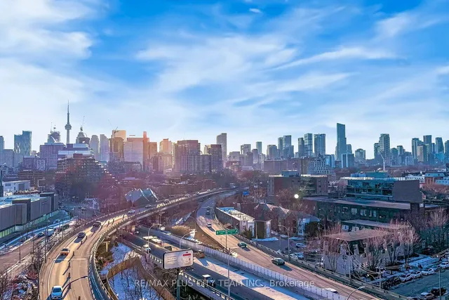 Additional image 27 of 21 Lawren Harris Sq Unit 909