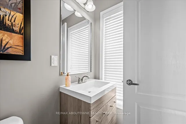 Additional image 17 of 889 Zelinsky Cres