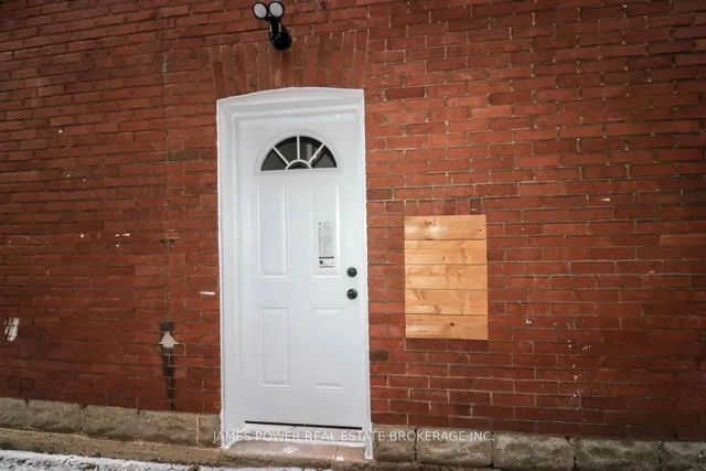 Additional image 3 of 52 Spadina Ave