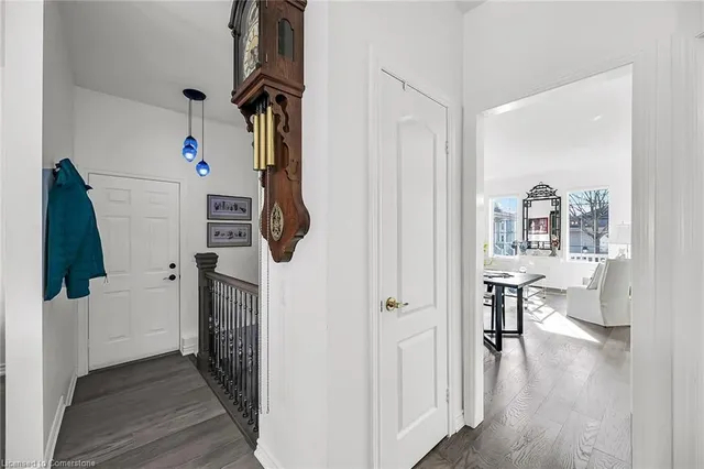 Additional image 25 of 86 Silverbirch Blvd