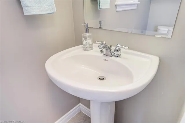 Additional image 23 of 119 Hazelton Ave