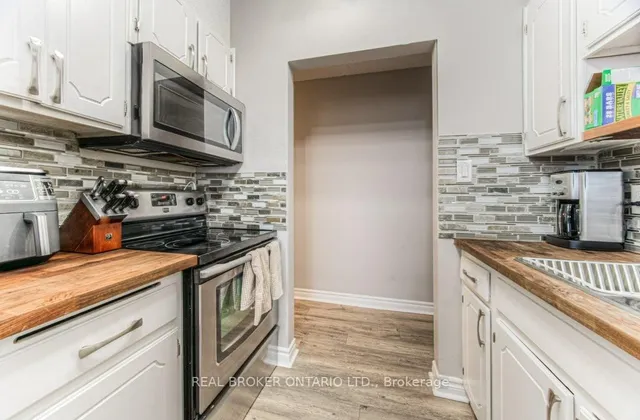 Additional image 15 of 29 West Ave Unit 702